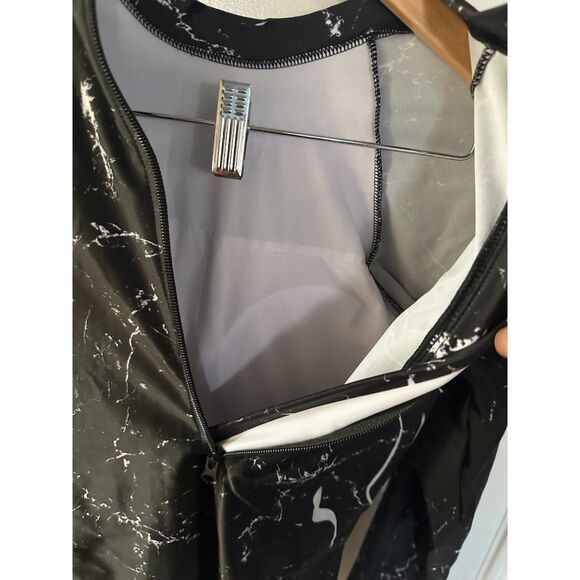 NWOT No Brand Marble Print Women's Long Sleeve Diving Style Swimsuit Size L - Picture 7 of 11